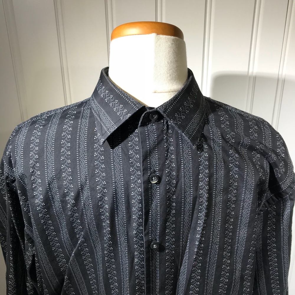 Gap men’s black and white dress shirt size large